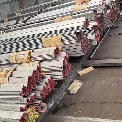 40x40x3mm ASTM A276 TP304 برابری و نابرابری زاویه ای از فولاد ضد زنگ SS304 زاویه ای 18٪ Cr 8٪ Ni