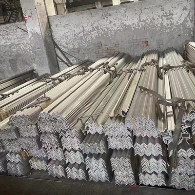 40x40x3mm ASTM A276 TP304 برابری و نابرابری زاویه ای از فولاد ضد زنگ SS304 زاویه ای 18٪ Cr 8٪ Ni