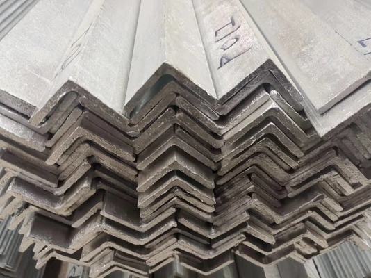 میله زاویه ای فولاد گالوانیزه استاندارد Aisi 50*50*5mm