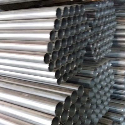 409L پروفایل فولاد Stainlees SUH409 لوله فولاد جوش 63mm * 1.5mm * 6000mm